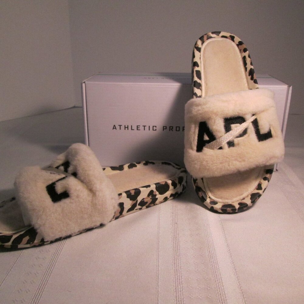 APL Women’s Shearling Slides Size 7 – New in Box - Picture 5 of 6